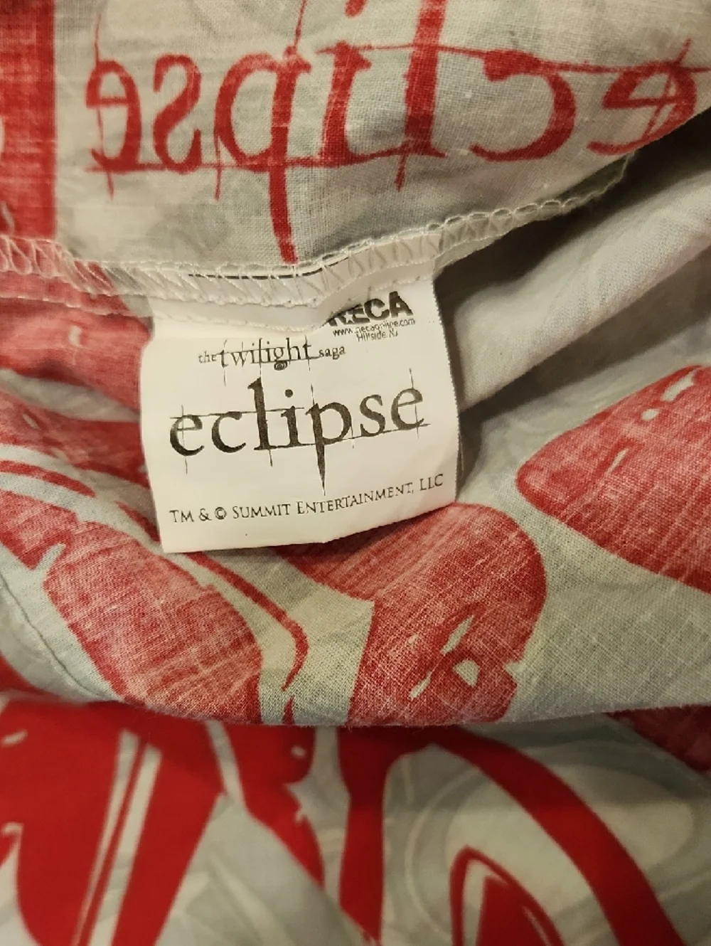 Twilight Eclipse Team Jacob Red and White Pillowcase (Set Of Two)